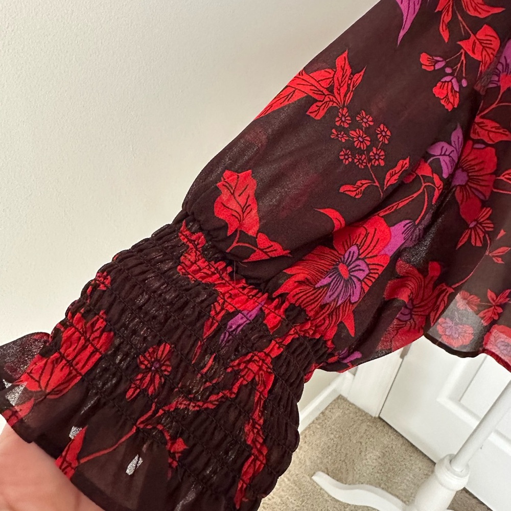 Sanctuary Floral Blouse - Like New - Picture 3 of 9